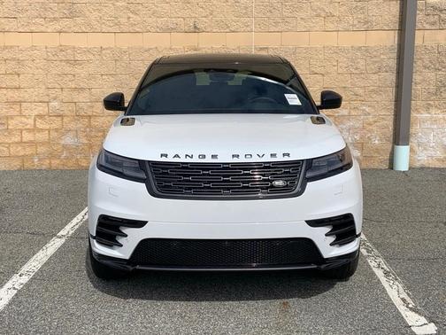 2026 Land Rover Range Rover Velar Dynamic SE
