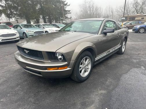 2005 Ford Mustang Premium
