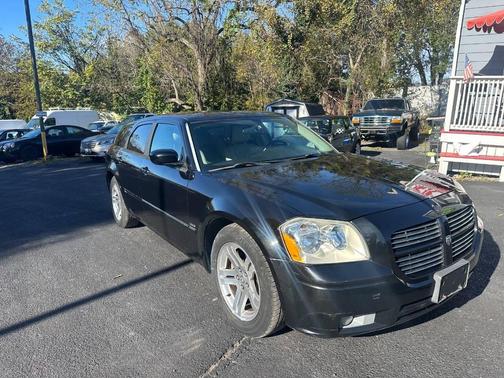 2005 Dodge Magnum RT