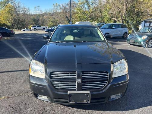 2005 Dodge Magnum RT