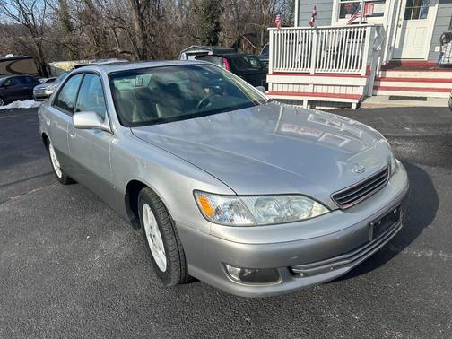 2001 Lexus ES 300 Base