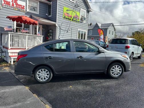 2018 Nissan Versa 1.6 S