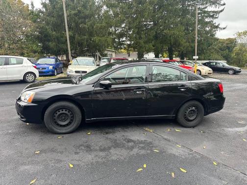 2009 Mitsubishi Galant Base