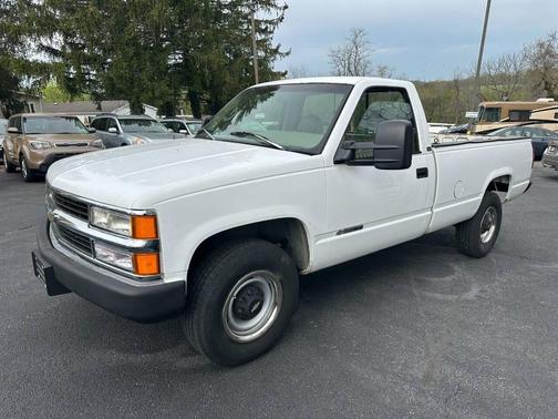 White 1996 Chevrolet 2500 Fleetside