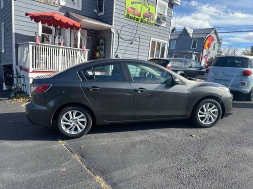 2012 Mazda Mazda3 i Touring