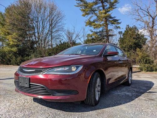 2017 Chrysler 200 Touring