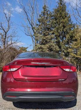 2017 Chrysler 200 Touring