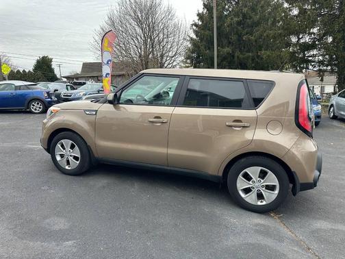 2016 Kia Soul Base