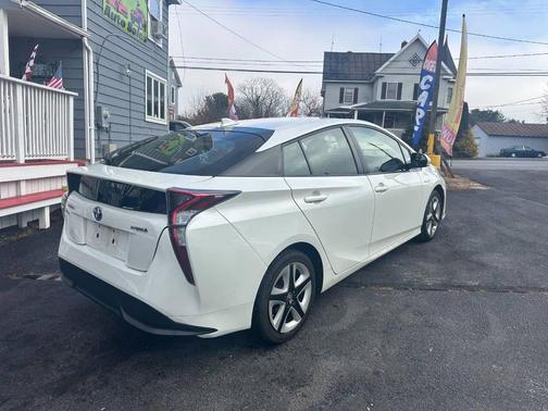 2017 Toyota Prius Four Touring