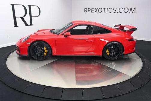 Red 2018 Porsche 911 GT3