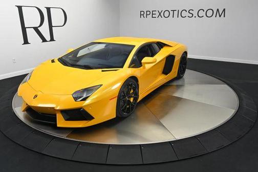 Yellow 2013 Lamborghini Aventador LP700-4