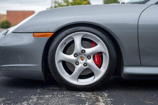 2003 Porsche 911 Carrera 4S