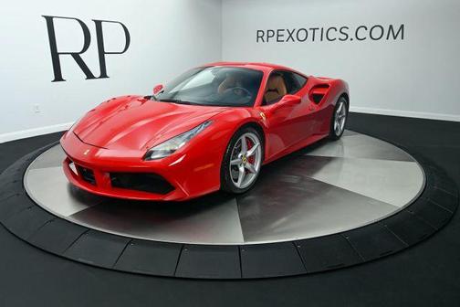 Red 2018 Ferrari 488 GTB Base