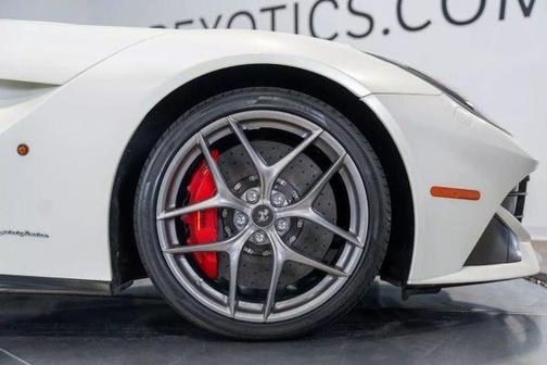2015 Ferrari F12berlinetta Base