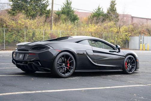 2017 McLaren 570S Base