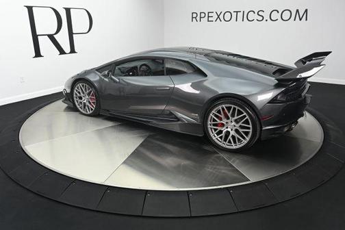 Gray 2015 Lamborghini Huracan LP610-4