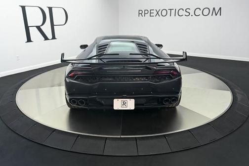 Gray 2015 Lamborghini Huracan LP610-4