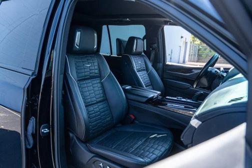 2023 Cadillac Escalade Premium Luxury Platinum