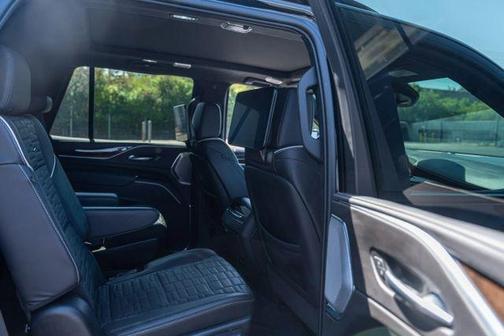 2023 Cadillac Escalade Premium Luxury Platinum
