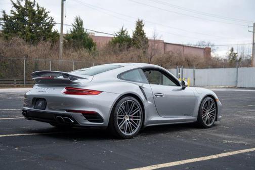 2017 Porsche 911 Turbo
