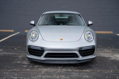 2017 Porsche 911 Turbo