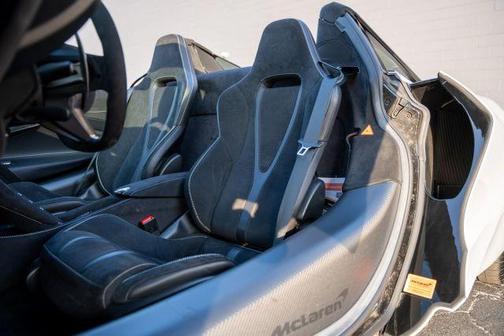 2024 McLaren 750S Base