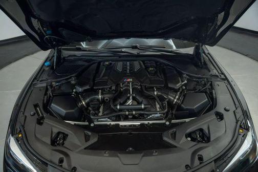 2020 BMW M8