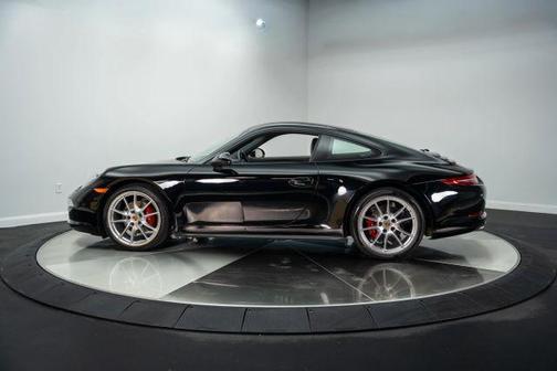Black 2013 Porsche 911 Carrera 4