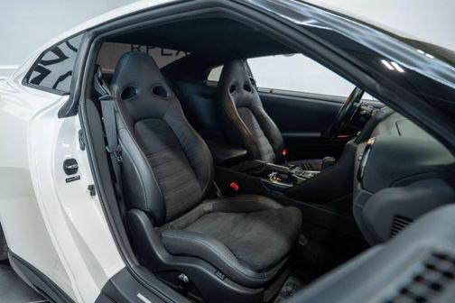 2020 Nissan GT-R Premium