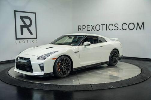 2020 Nissan GT-R Premium