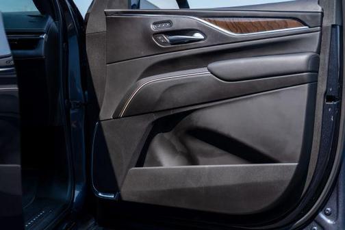 2024 Cadillac Escalade ESV Sport Platinum