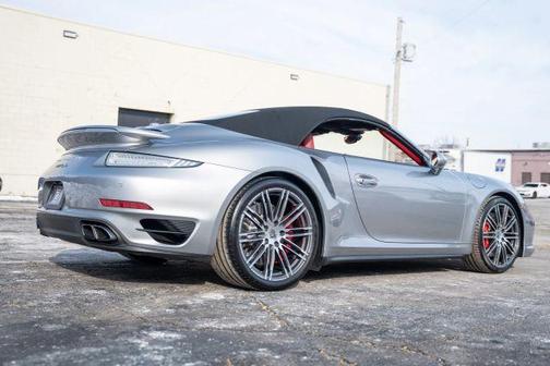 2015 Porsche 911 Turbo