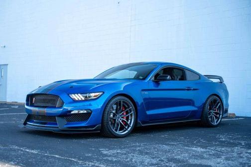 2017 Ford Shelby GT350 Base