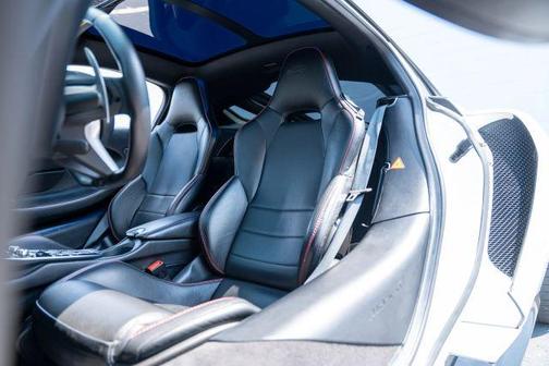 2020 McLaren GT Base