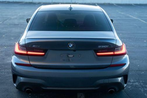 2022 BMW 330 i xDrive