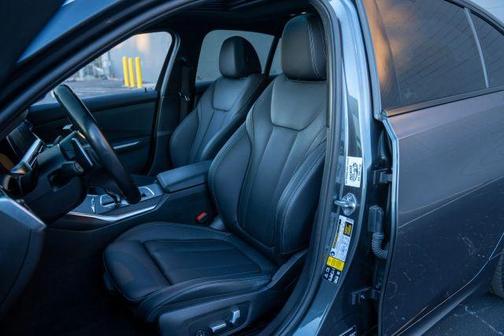 2022 BMW 330 i xDrive