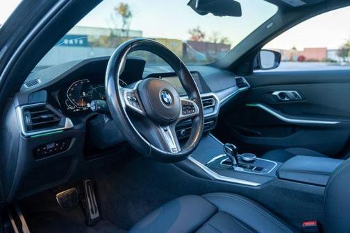 2022 BMW 330 i xDrive
