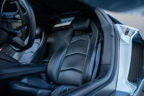 2013 Lamborghini Aventador LP700-4