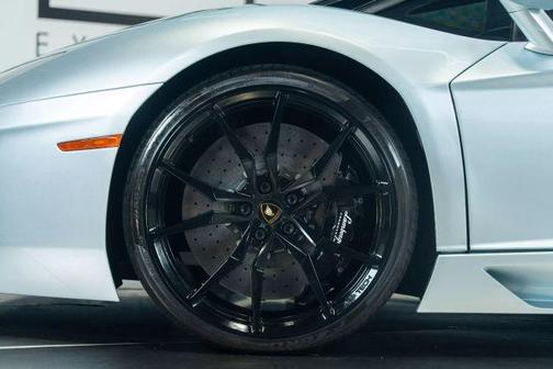 2013 Lamborghini Aventador LP700-4