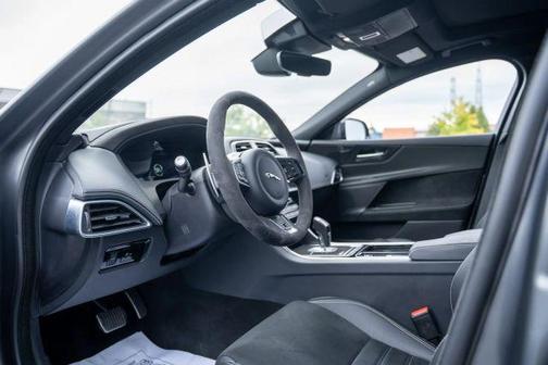 2019 Jaguar XE SV Project 8