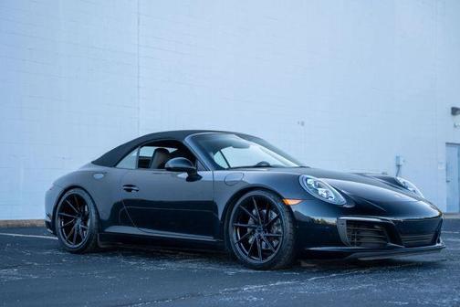 2018 Porsche 911 Carrera