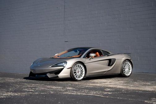 2017 McLaren 570GT Base