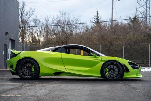 2024 McLaren 750S Base