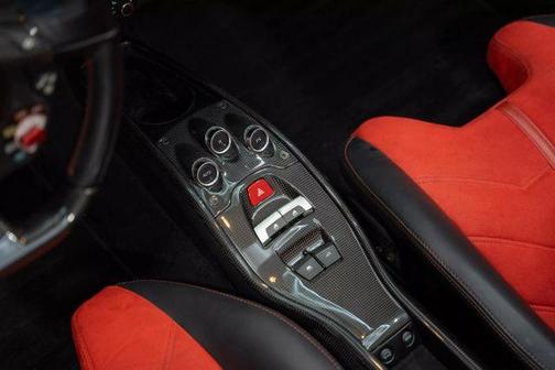 2013 Ferrari 458 Spider Base