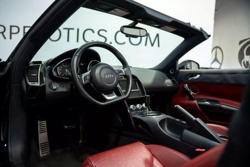 2011 Audi R8 5.2 quattro Spyder