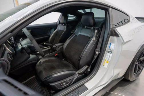 2016 Ford Shelby GT350 Base