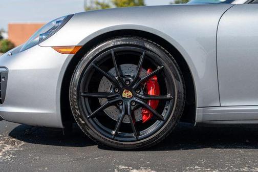 2017 Porsche 911 Carrera 4S