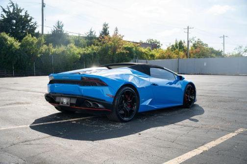 2016 Lamborghini Huracan LP610-4