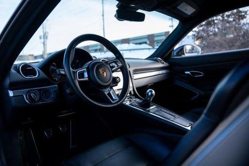 2022 Porsche 718 Cayman GTS 4.0