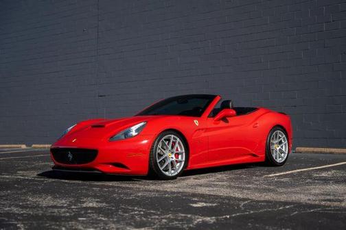 2013 Ferrari California Base